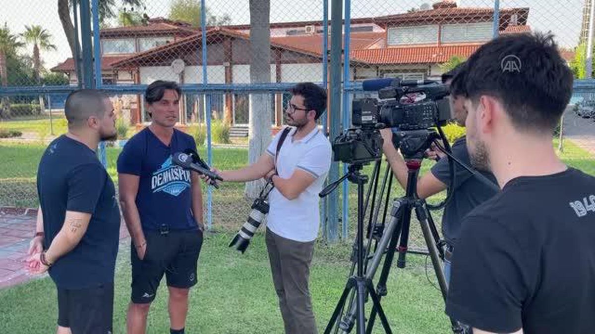 Adana haber: Adana Demirspor Teknik direktörü Montella: 'Ayaklarımızın her zaman yere basması gerekiyor'
