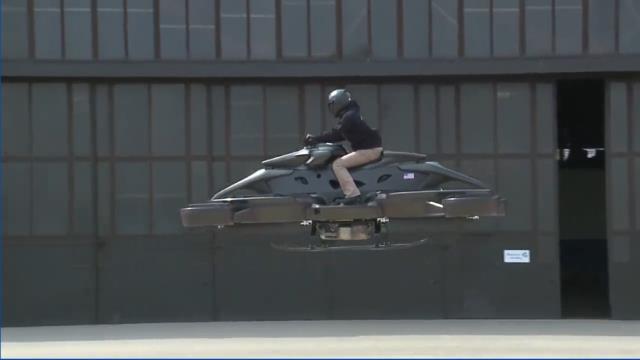 Dünya'nın ilk uçan bisikleti ABD'de tanıtıldı, saatte 100 km hıza ulaşıyor