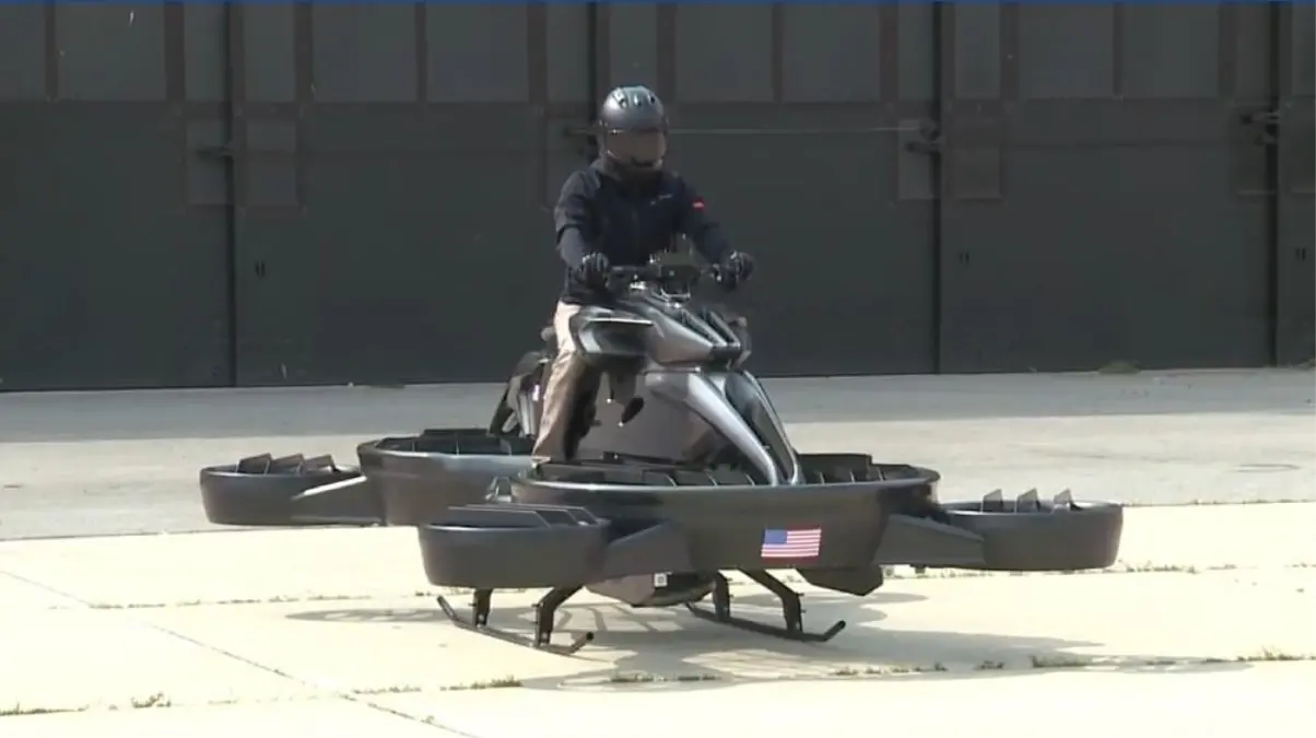 Dünyanın ilk uçan bisikletinin fiyatı dudak uçuklattı: 14 milyon TL'den satışa sunulacak