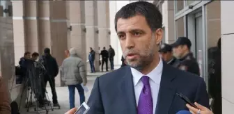 Fatih Terim belgeselinde yer verilmeyen FETÖ firarisi Hakan Şükür'den sitem dolu paylaşım