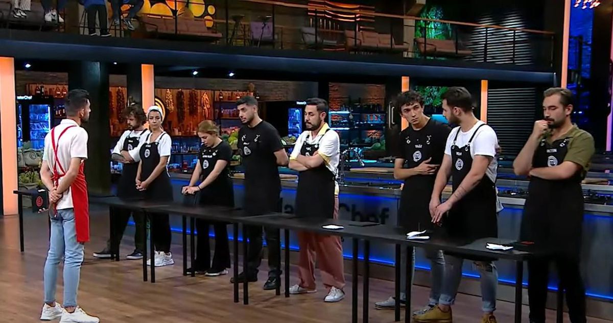 Masterchef son bölüm izle! Masterchef 72. Bölüm izle HD! 16 Eylül Masterchef günün yemekleri neler? Masterchef kim elendi?