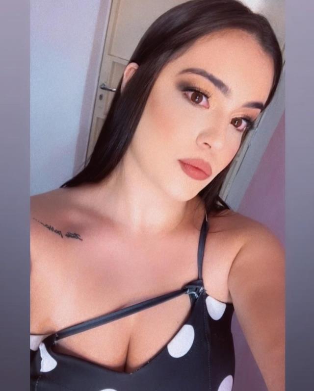 Ünlü fenomen takipçileri arasında çekiliş yaptı, kazananla cinsel ilişkiye girecek