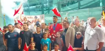Ankara spor haberleri | Dünya şampiyonu milli güreşçi Taha Akgül, Ankara'ya geldi