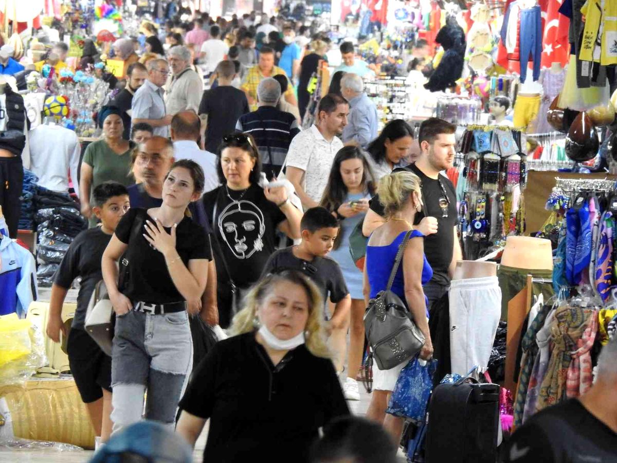 Edirne ekonomi haberi... Edirne esnafına Bulgarlardan sonra öğrenci dopingi