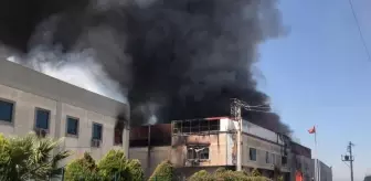 İzmir haber! İzmir'de bir kozmetik fabrikasında yangın çıktı