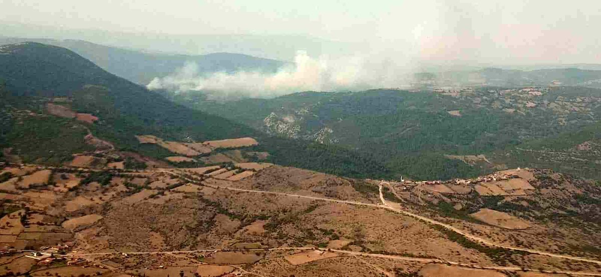Balıkesir 3. sayfa haberi... Kepsut'taki orman yangınına müdahale sürüyor