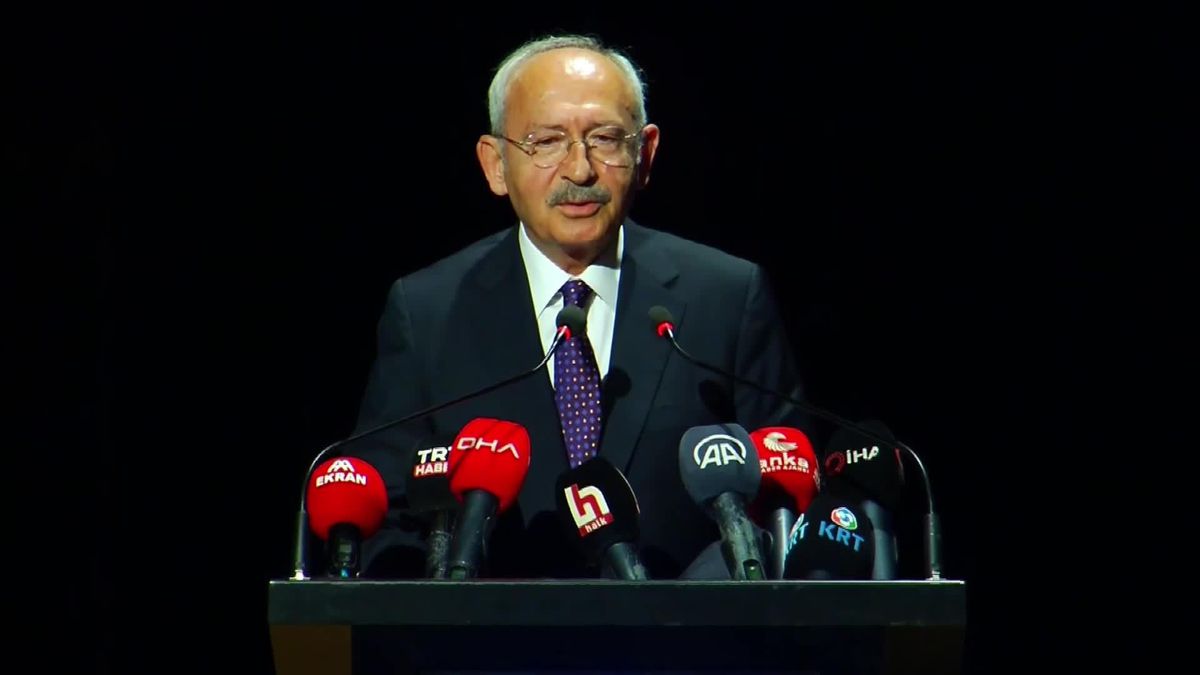 Kılıçdaroğlu: 'Türkiye'yi Aydınlığa, Düzlüğe ya Çıkaracağız ya Çıkaracağız, Bu İşin Ortası Yoktur; Beraber Omuz Omuza'