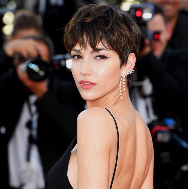 La Casa de Papel'in oyuncusu Ursula Corbero, yeni projesi için saçlarını uzattı