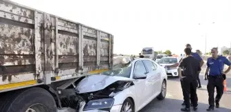 Son dakika haberi: Otomobil duran çekiciye arkadan çarptı: 4 yaralı