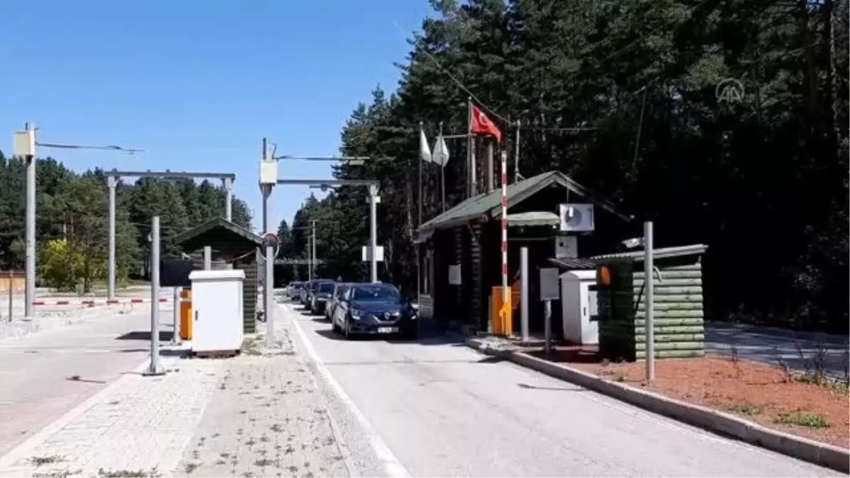Sıcak havadan bunalanlar doğayla iç içe vakit geçirdi