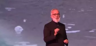 8 farklı dilde 8 farklı mevlithan tarafından Mevlid-i Şerif okundu