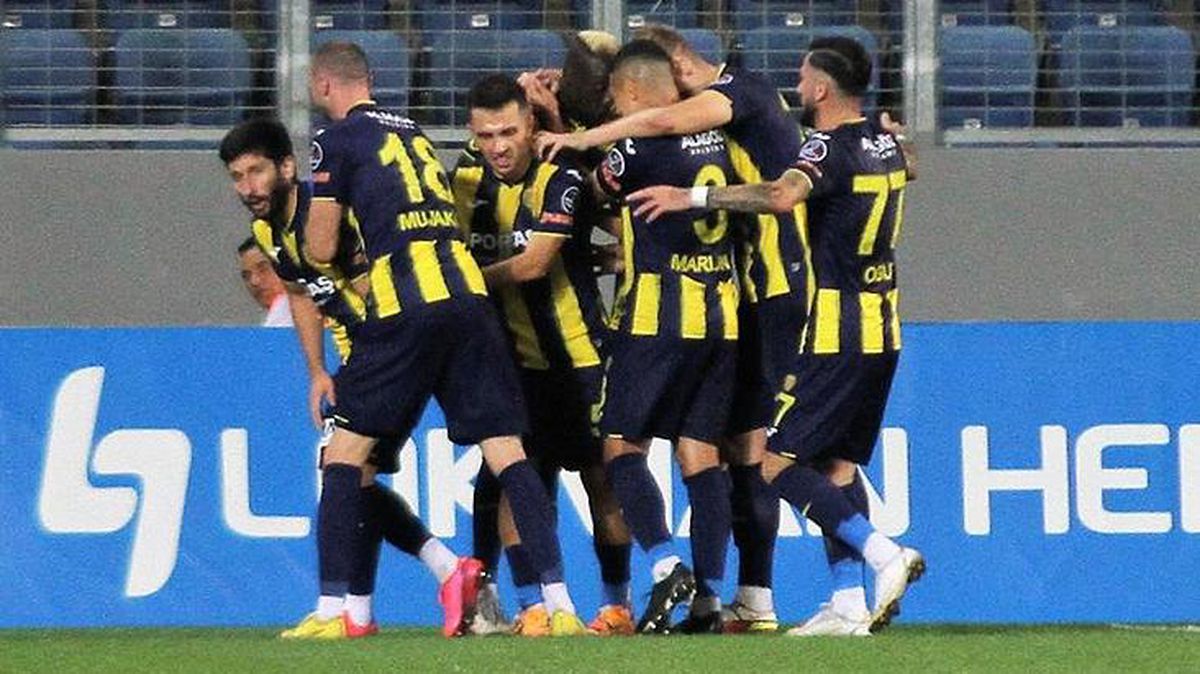 Ankaragücü, Sivasspor'u 2-1 yenerek sezonun ilk galibiyetini aldı