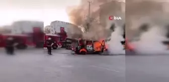Başkent'te yanan otomobil alev topuna döndü