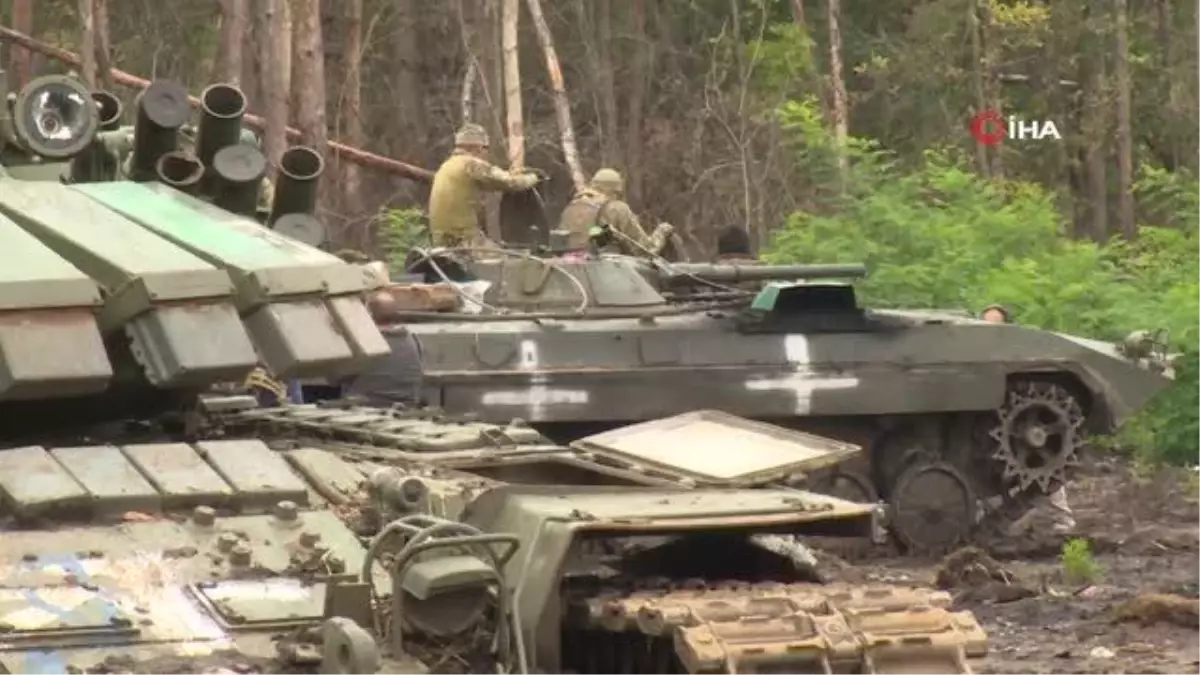 Ukrayna'nın İzyum kenti karanlığa büründüHalk yemeklerini sokakta yapıyor