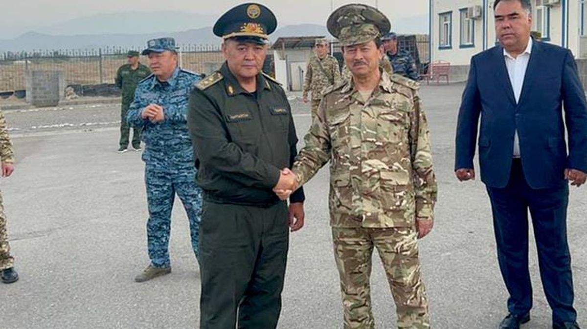 100 kişinin can verdiği Kırgızistan ile Tacikistan arasındaki çatışmalarda barışı hedefleyen protokol imzalandı