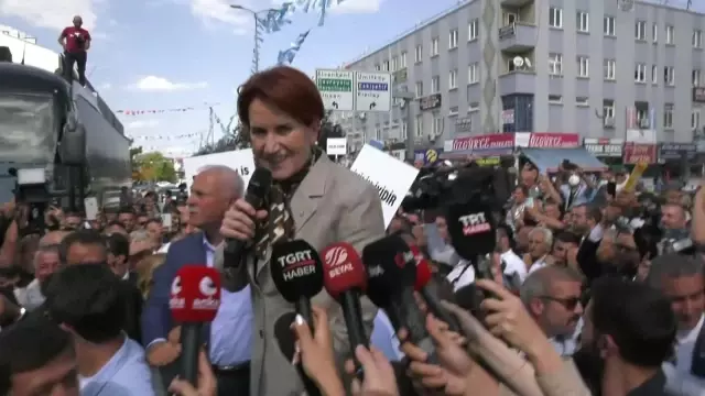 Akşener: 'Bu Can Bu Bedende Durdukça Bizi Kürtlerle Düşman Edemeyecekler. Kürtlere Yanlış Bir Kelime Söylemeyeceğiz, Söyletmeyeceğiz'
