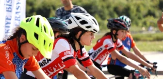 BARÜ, bisiklette bölgesel yol yarışlarına ev sahipliği yaptı