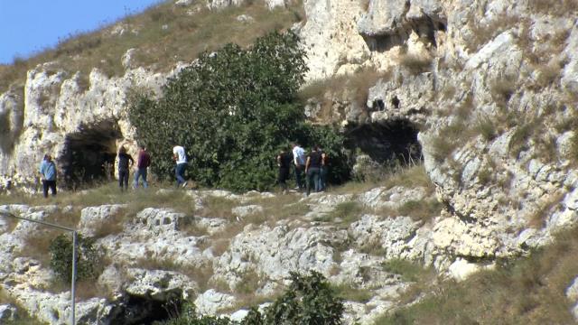 İstanbul'da 2 polisi vuran saldırganlar Başakşehir'deki mağaralarda aranıyor! Operasyona özel harekat desteği