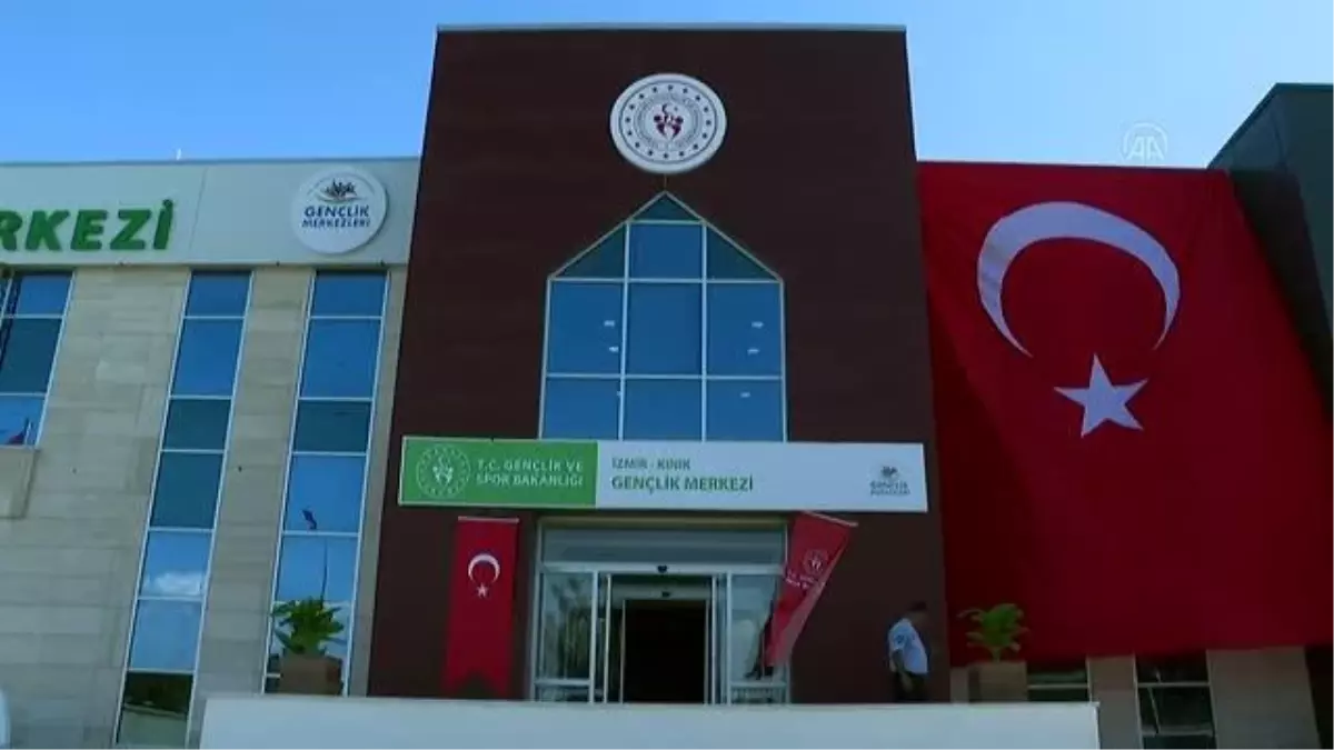 Kasapoğlu: 'Bizim siyaset anlayışımızda genç odaklı siyaset anlayışı var'