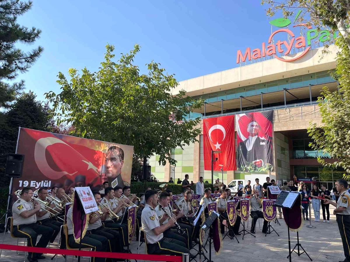 Malatya haberleri... Malatya Park AVM'de Gaziler Günü etkinliği