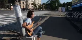 Rus vatandaşı müzisyen, Ukrayna'da gönüllü oldu