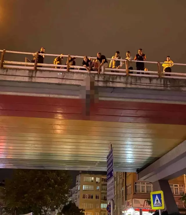 Bir an bile tereddüt etmedi! Özel güvenlik görevlisi kendini boşluğa böyle bıraktı