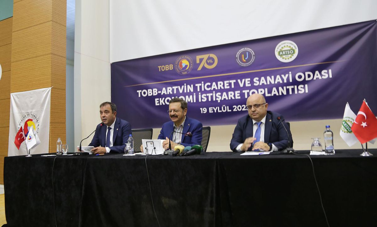 Artvin gündem haberleri | TOBB Başkanı Hisarcıklıoğlu Artvin'de istişare toplantısına katıldı Açıklaması