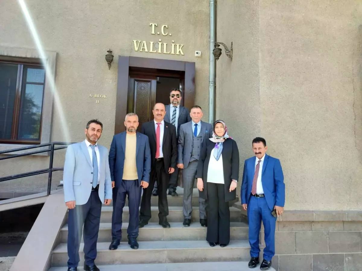 UMFED çalışmalarını 'maddeye değil hayata bağlan' sloganıyla yürütüyor