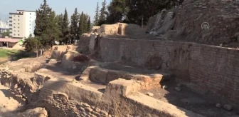 9 bin yıllık Yumuktepe Höyüğü'nün her katmanı inceleniyor