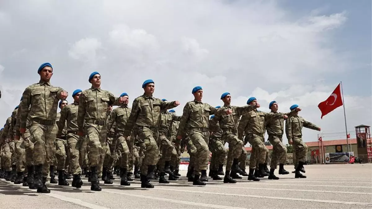 Askerlik yaşı kaç? Kaç yaşında askere gidilir? Askere kaç yaşında gidilir?