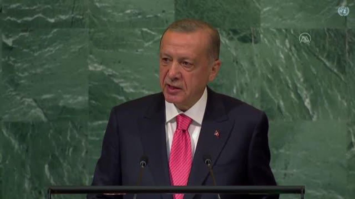 Cumhurbaşkanı Erdoğan: '(Rusya-Ukrayna savaşı) Her iki tarafa da krizden onurlu çıkış imkanı verecek adil ve uygulanabilir bir diplomatik çözümü...