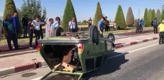 Devrilen otomobilin sürücüsü yaralandı