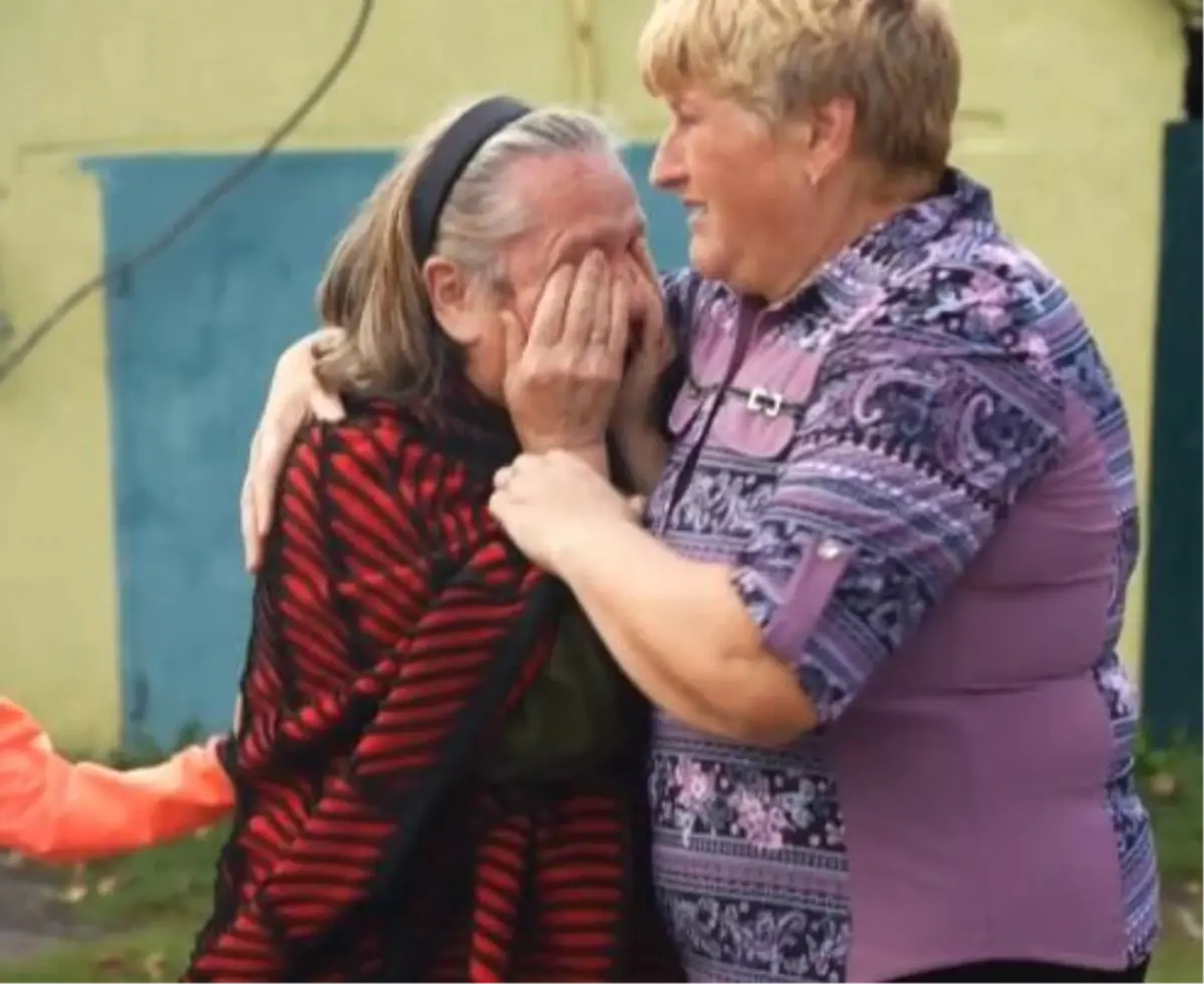 Evlerine geri dönen Ukraynalıların sevinç gözyaşları!