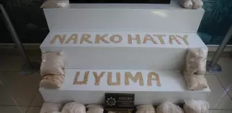 Kovalamaca sonucu durdurulan araçta 450 bin uyuşturucu hap ele geçirildi
