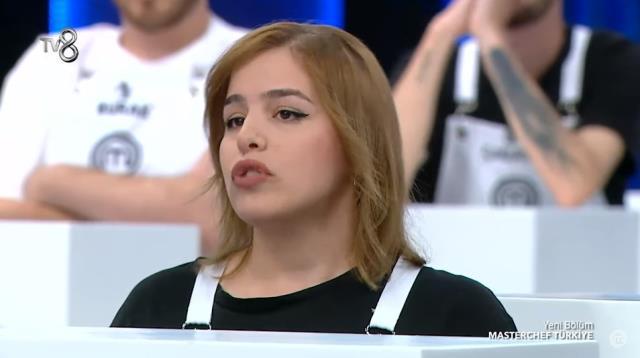 MasterChef'te tansiyon yükseldi! Fatma Nur, şeflerin önünde tartıştığı Barış'a gözdağı verdi