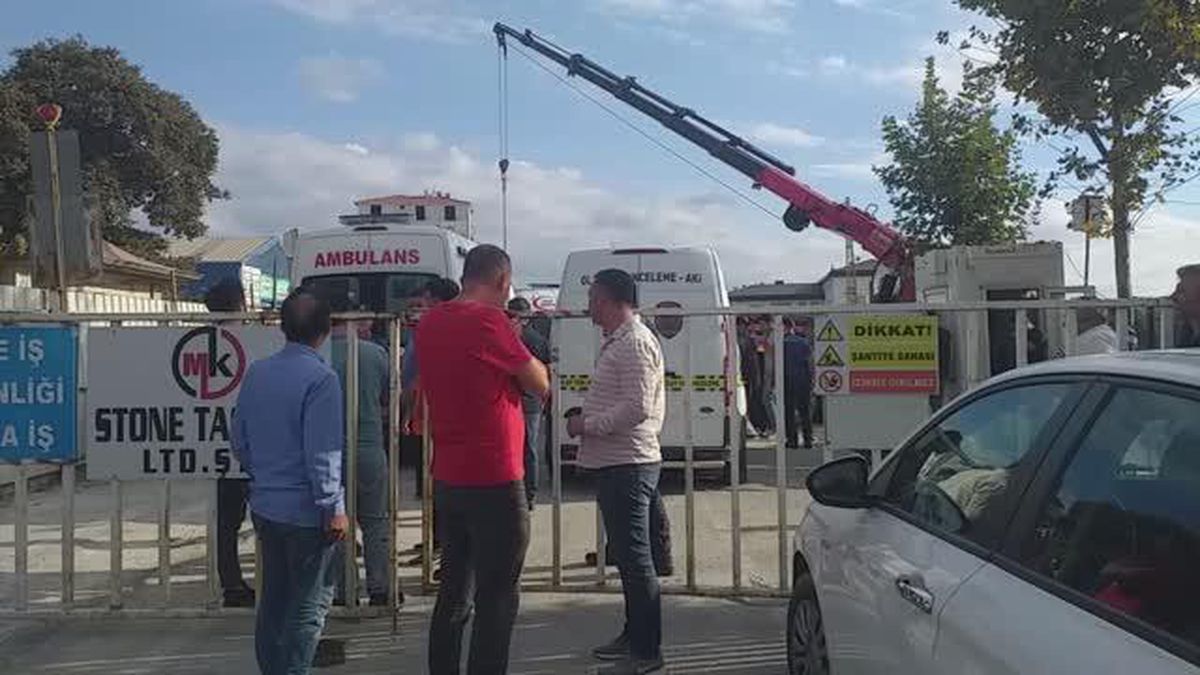 Son dakika haberleri! Sancaktepe'de metro inşaatında kule vincinin devrilmesi sonucu 2 kişi öldü