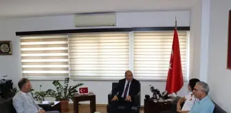 Büyükelçi Başçeri, Türkiye Badminton Milli Takımı'nın KKTC'li sporcusu Deniz'i kabul etti