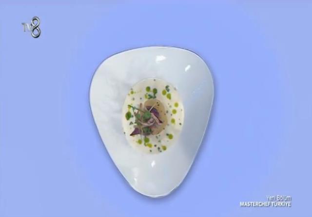 Masterchef Mehmet Şef kime kaşık attı? 21 Eylül Çarşamba Masterchef kim kaşık attırdı? Mehmet Şef hangi yarışmacıya kaşık attı?