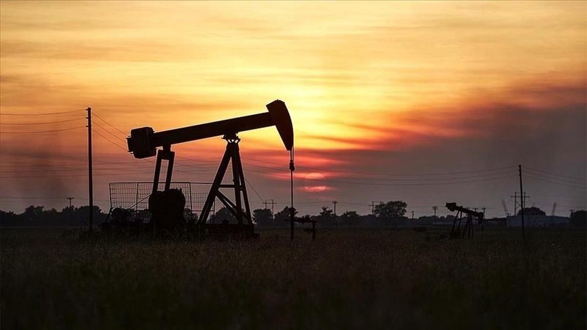 Petrol fiyatları neden düşüyor? Petrol fiyatları ne olur?