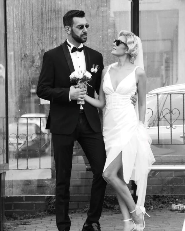 20 gün önce evlendiği eşini silen Burcu Binici sessizliğini bozdu: Boya yüzünden kavga ettik 20 gün önce evlendiği eşini silen Burcu Binici sessizliğini bozdu: Boya yüzünden kavga ettik