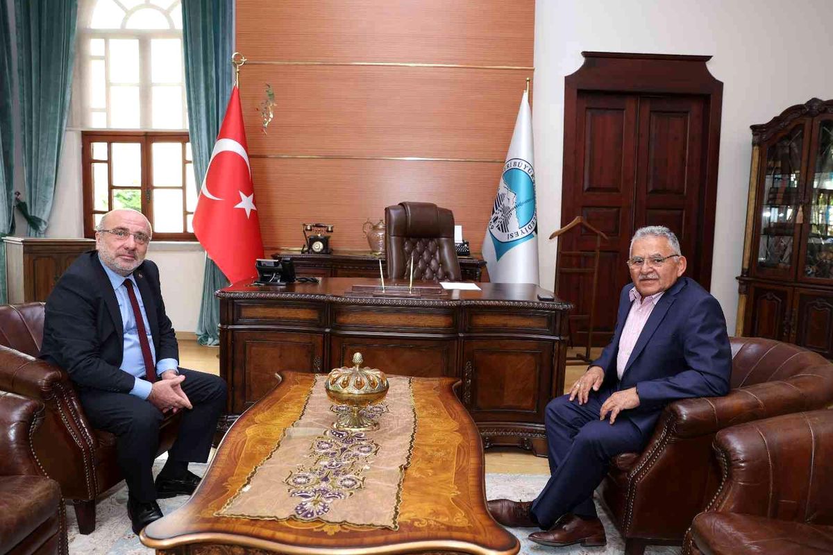 Rektörler Karamustafa ve Altun'dan Başkan Büyükkılıç'a ziyaret