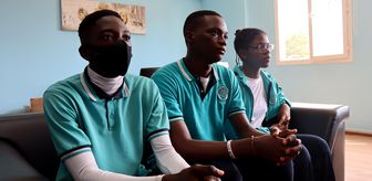 Kamerun'da Türkiye Maarif Okulu öğrencisi ülke birincisi oldu