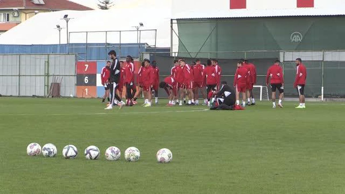 Boluspor Kaptanı Gökhan Karadeniz: - 'Tuzlaspor maçına çok iyi bir şekilde hazırlanıp çıkacağız inşallah'