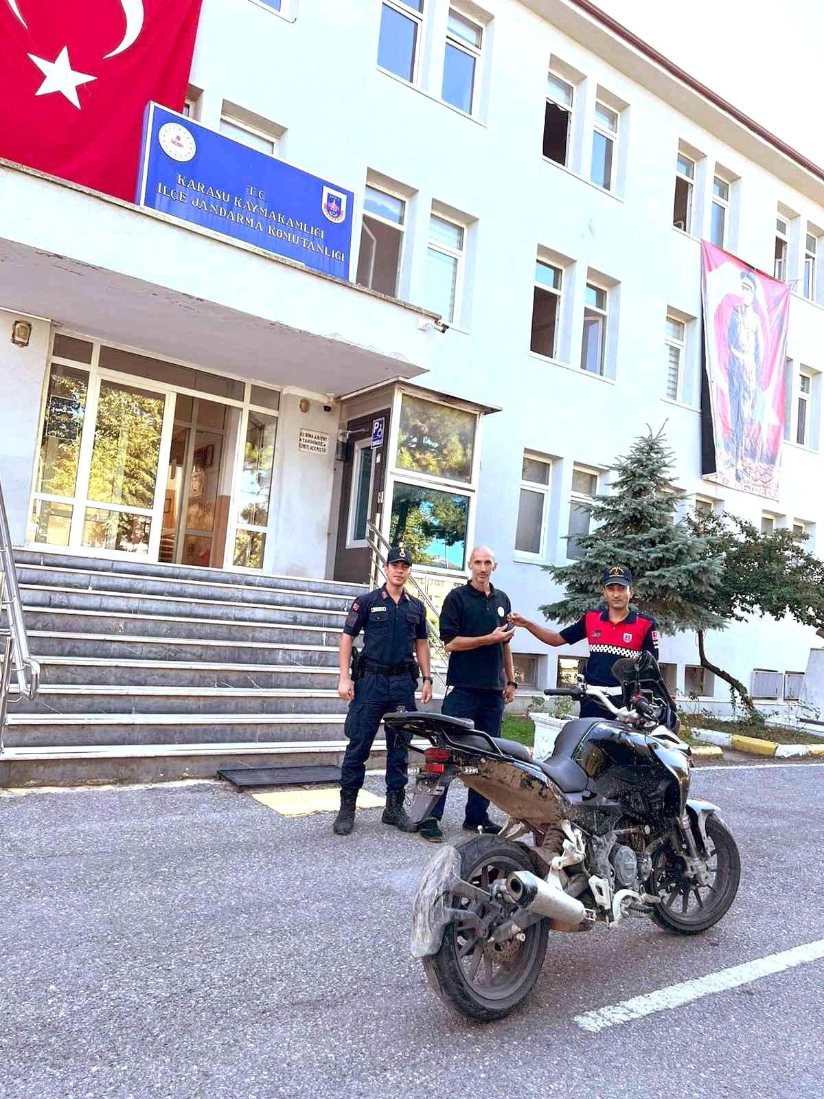 Çalınan motosiklet fındık bahçesinde bulundu