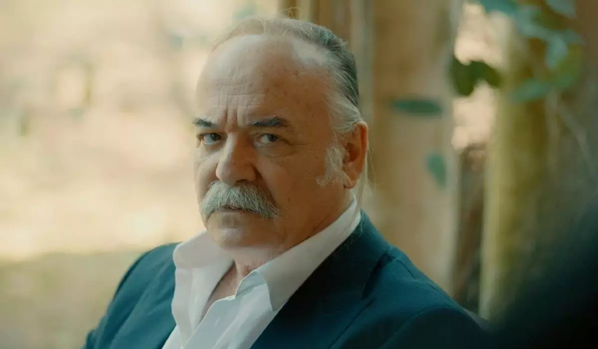 Çetin Tekindor kimdir? Çetin Tekindor kaç yaşında, nereli? Yalı Çapkını Halis Ağa kimdir? Çetin Tekindor oynadığı dizi ve filmler?