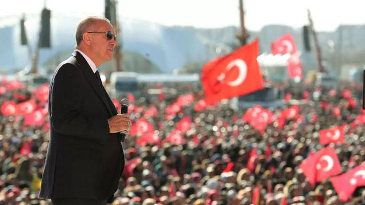 Cumhurbaşkanı Erdoğan strateji değiştirdi, seçimlere bambaşka bir profille gidecek