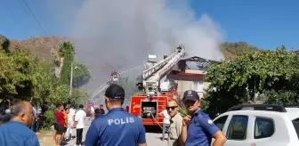 Muğla haber: Muğla'da bir binanın çatı katı yandı