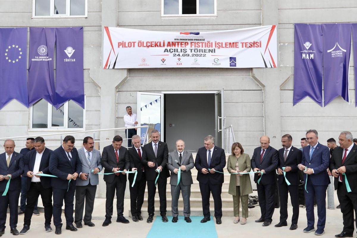 Bakan Varank, Antep Fıstığı İşleme Tesisi'nin açılışına katıldı Açıklaması