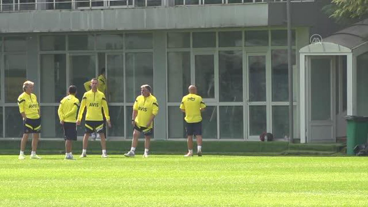 Fenerbahçe'de Beşiktaş maçının hazırlıkları sürüyor