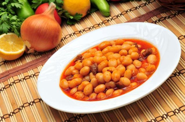 Kuru Fasulye tarifi! Masterchef Kuru Fasulye çeşitleri nedir, nasıl yapılır? Kuru Fasulye için gerekli malzemeler! Kuru Fasulye hangi ülkenin yemeği?